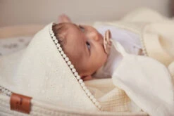 Jollein Embroidery Ivory 75 X 75 Cm Badcape 530-836-66069 -Babyverzorging Winkel Jollein Embroidery Ivory 75 x 75 cm Badcape 530 836 66069.6