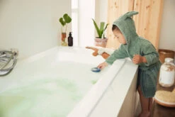 Jollein Pale Pink 1-2jr Badjas 060-808-00090 -Babyverzorging Winkel Sfeerfoto Badjas Jollein