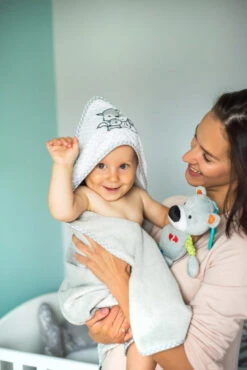 Baby Ono Bamboo Grijs Vosjes 76x76 Cm Badcape 345/03 8 Baby Ono Bamboo Grijs Vosjes 76x76 Cm Badcape 345/03 -Babyverzorging Winkel bamboo 2