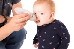 Bo Jungle B-Food Dispenser Grijs Knijpzakje B500630 -Babyverzorging Winkel bo jungle b food dispenser grijs knijpzakje b500630 3