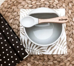 Bo Jungle B-Suction Bowl Grijs Kommetje Met Lepel B500600 13 Bo Jungle B-Suction Bowl Grijs Kommetje Met Lepel B500600 -Babyverzorging Winkel bo jungle b suction bowl grijs kommetje met lepel b500600 10