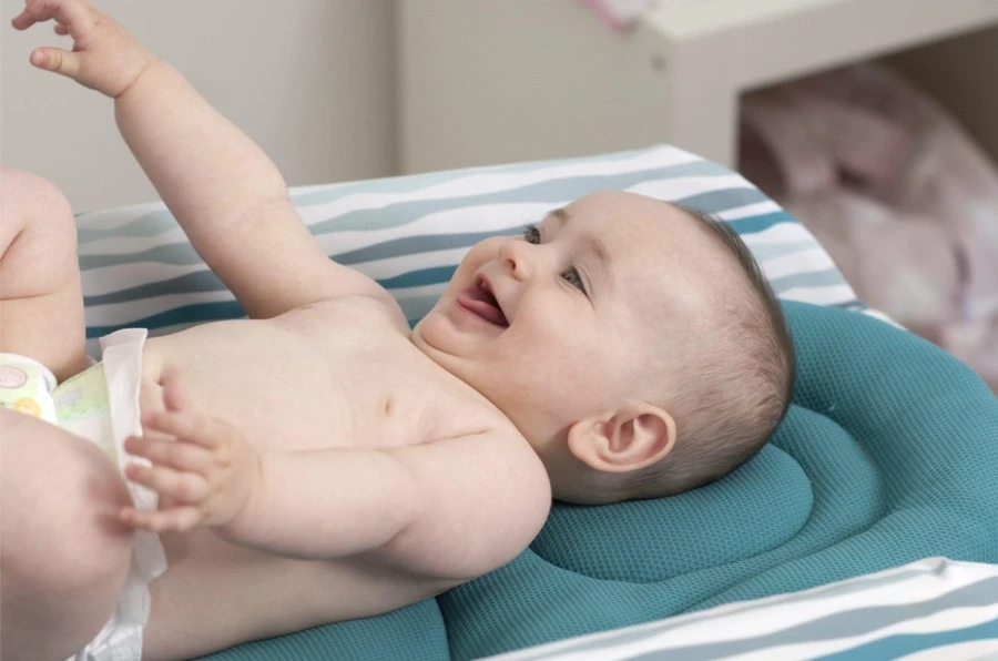 Chicco Cuddle & Bubble Comfort Dots Badcommode & Verzorgingstafel 79348.39 13 Chicco Cuddle & Bubble Comfort Dots Badcommode & Verzorgingstafel 79348.39 - Afbeelding 11