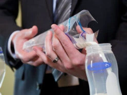 Lansinoh 50 Stuks Moedermelk Bewaarzakjes 40056 12 Lansinoh 50 Stuks Moedermelk Bewaarzakjes 40056 -Babyverzorging Winkel lansinoh bewaarzakjes voor moedermelk4 1