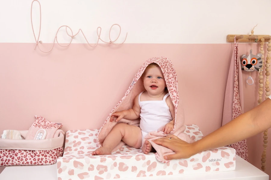 Bébé-jou Bebe-Jou Leopard Pink 3 Stuks Hydrofiele Doeken 3051123 6 Bébé-jou Bebe-Jou Leopard Pink 3 Stuks Hydrofiele Doeken 3051123 - Afbeelding 4
